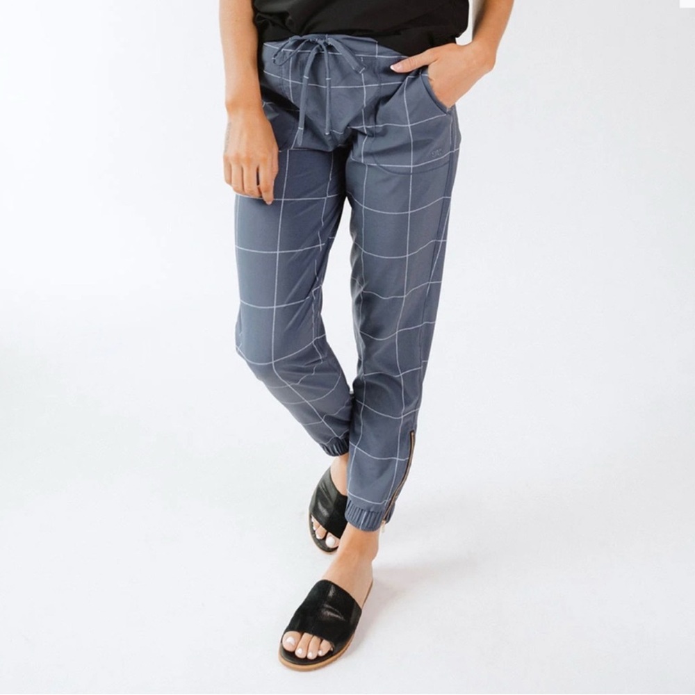 Albion women’s indigo windowpane jesters